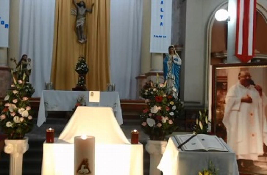 Imagen Realizan misa en honor al padre Tony, fallecido en Córdoba, Veracruz