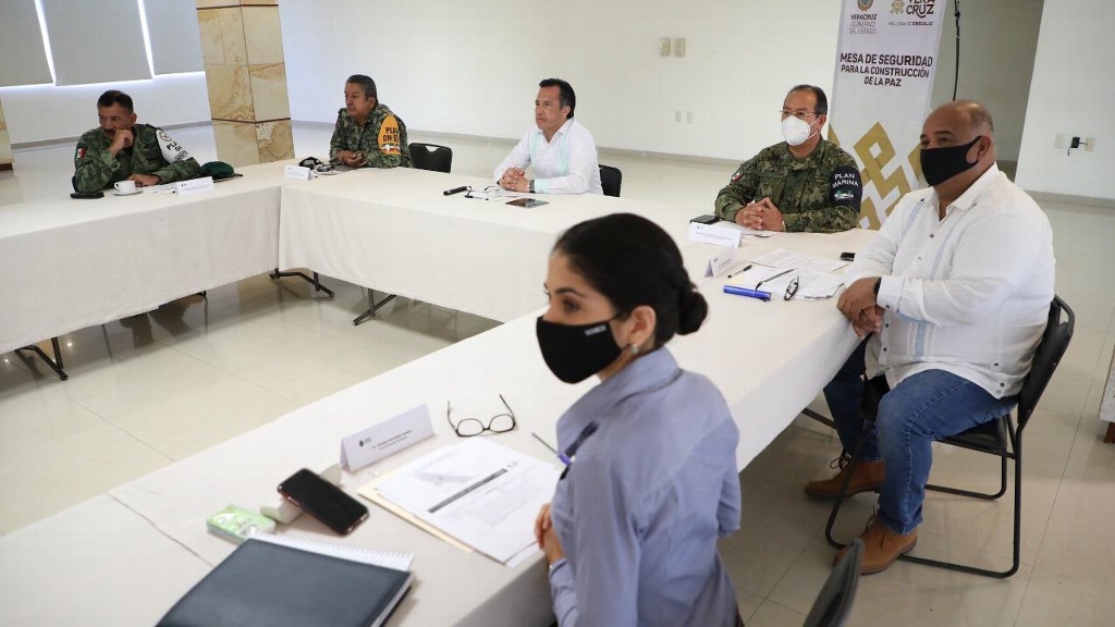 Imagen Continuarán operativos de seguridad en zona sur de Veracruz: Gobernador