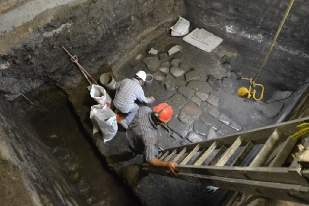 Imagen Descubre INAH restos del Palacio de Axayácatl debajo del Monte de Piedad en CDMX; fue casa de Hernán Cortés