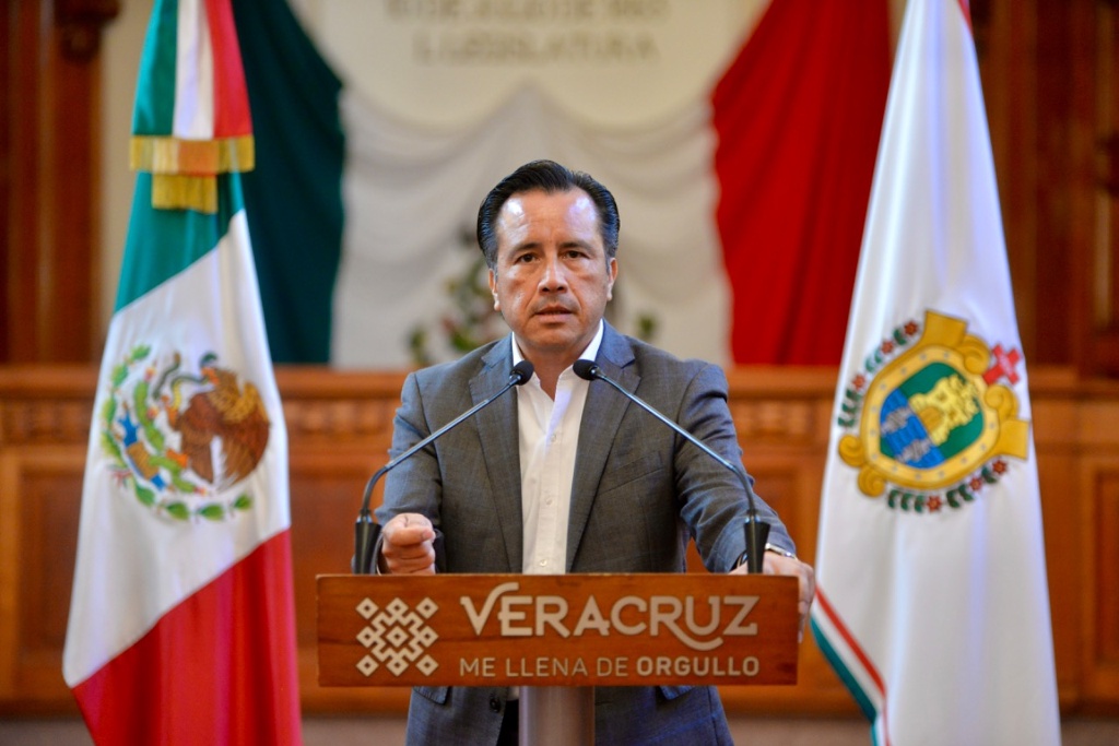 Imagen Tras cuatro meses de investigación, Fiscalía detuvo a ex alcaldesa de Xalapa por presunta desaparición: Gobernador