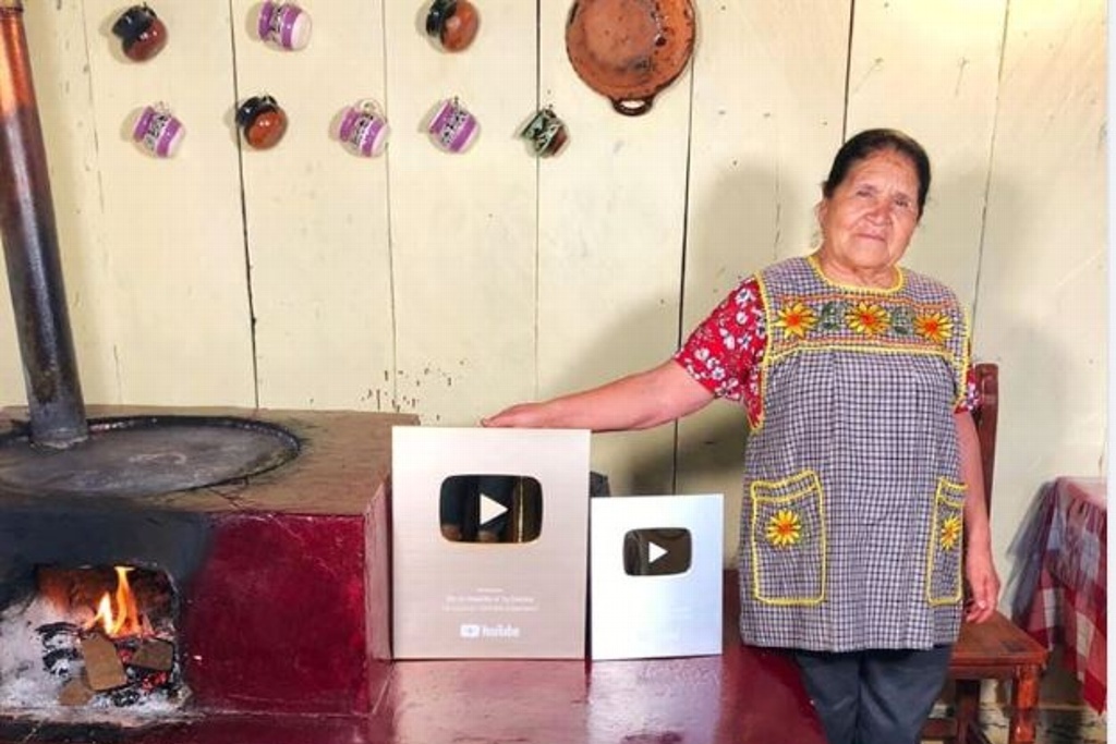 Imagen Doña Ángela 'De mi rancho a tu cocina' alcanza 3 millones de suscriptores en YouTube