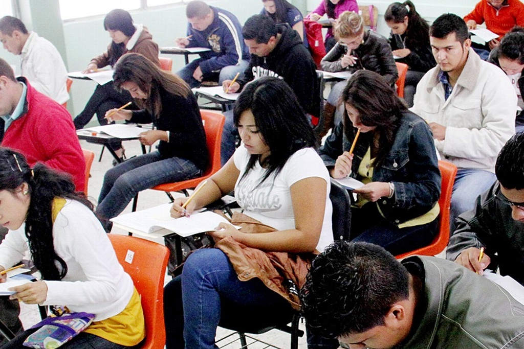 Imagen Habrá 12,700 becas para estudiar en escuelas particulares en Veracruz: SEV