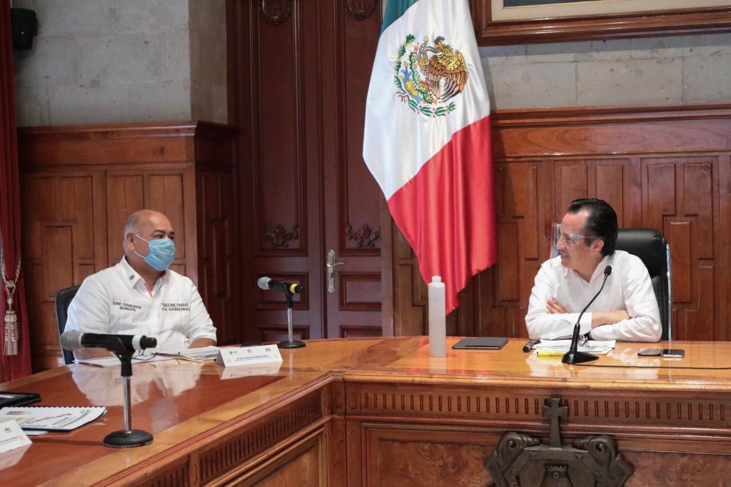 Imagen Secretario de Gobierno de Veracruz asiste a mesa de seguridad tras vencer el COVID-19