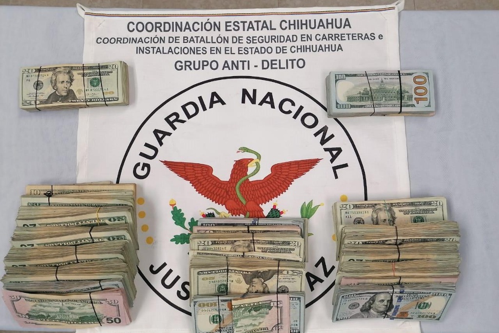 Imagen Detienen a 5 personas que transportaban más de 55,000 dólares, en Chihuahua