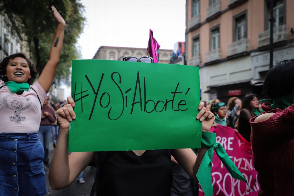 Imagen Feministas marchan a favor del aborto en Córdoba, Veracruz