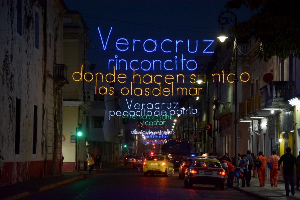 Imagen Veracruz, entre los estados más felices del país: Encuesta 