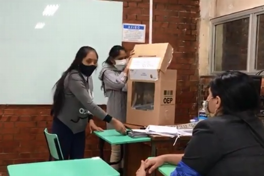 Imagen En calma y con gran afluencia de votantes transcurren elecciones en Bolivia