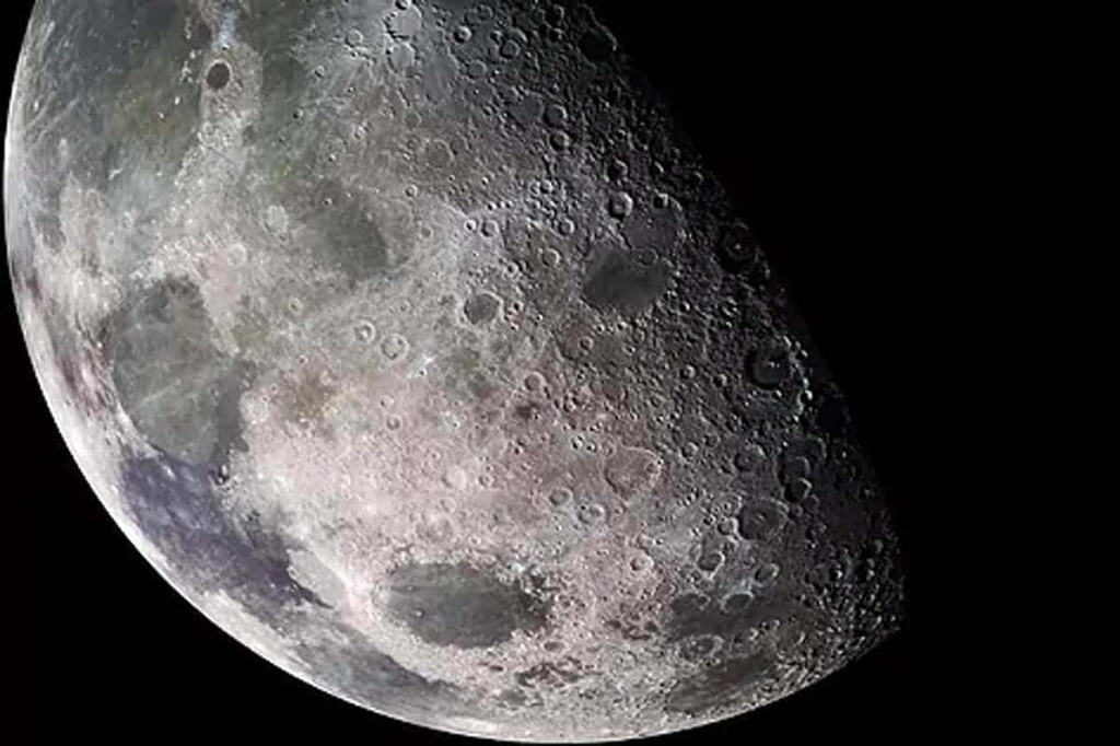 Imagen NASA confirma que hay agua en la Luna