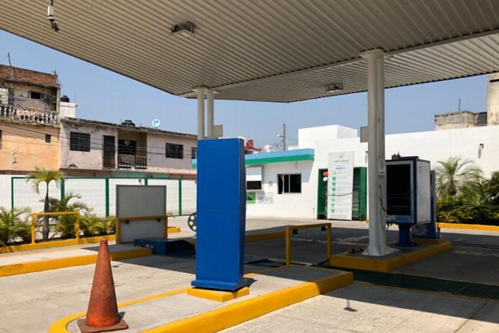 Imagen Sedema realiza revisiones en centros de verificación de Veracruz