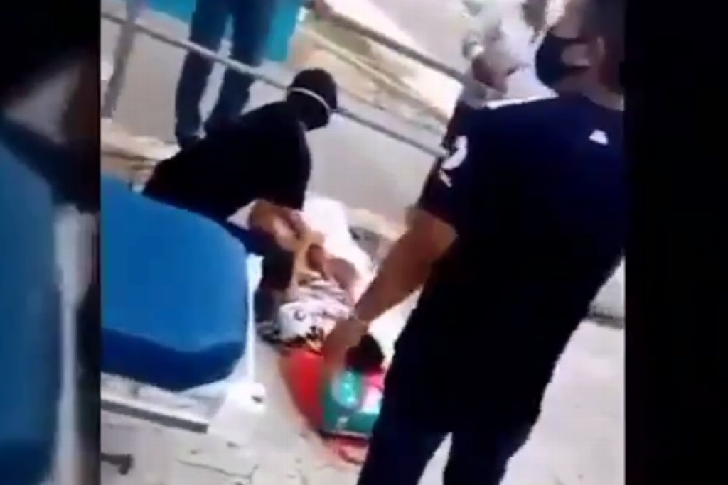 Imagen Mujer da a luz afuera del Hospital General de Cancún (+Video)