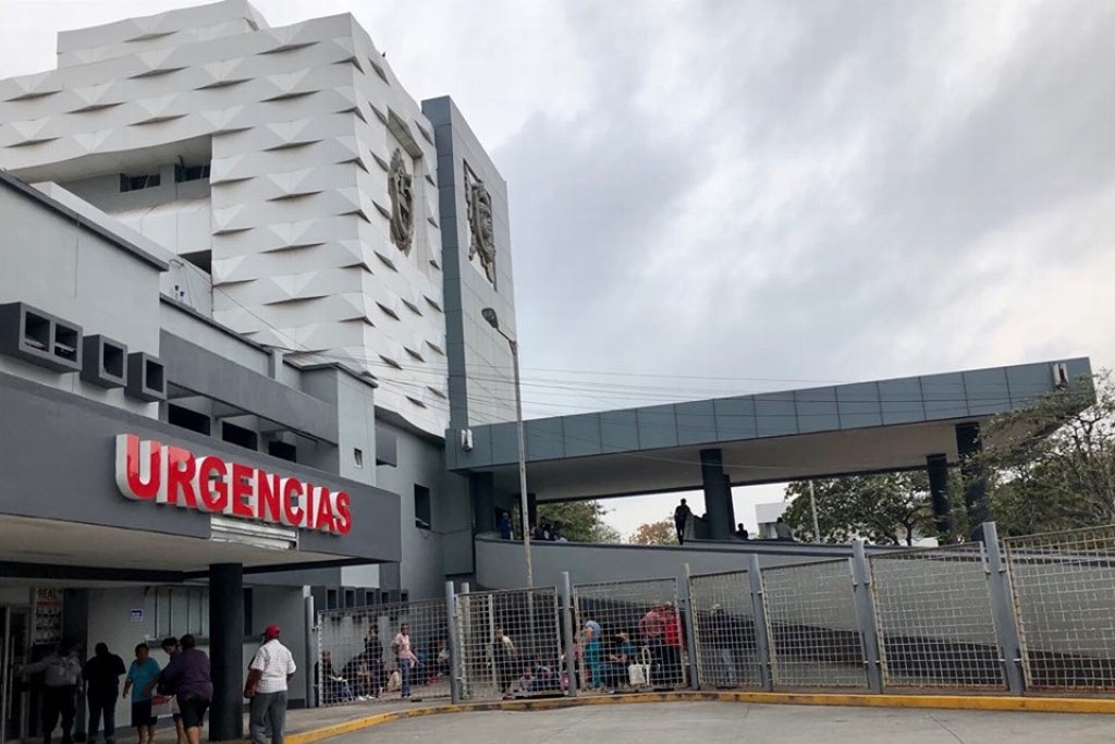 Imagen Hospitalizan a mujer por probable abuso sexual en avenida Díaz Mirón, Veracruz 
