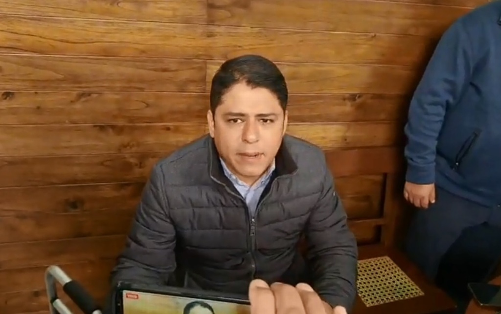 Imagen Alcalde de Cerro Azul revoca contrato con empresa para instalación de luminarias