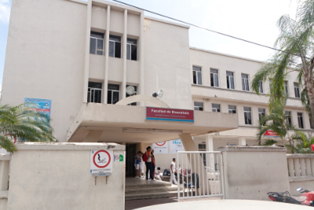 Imagen Continuarán actividades académicas a distancia: Vicerrector de UV 