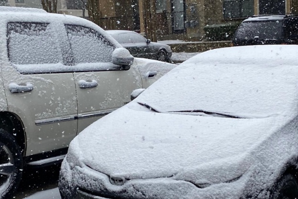 Imagen Reportan caída de nieve en Texas por tormenta invernal (+ Fotos y video)