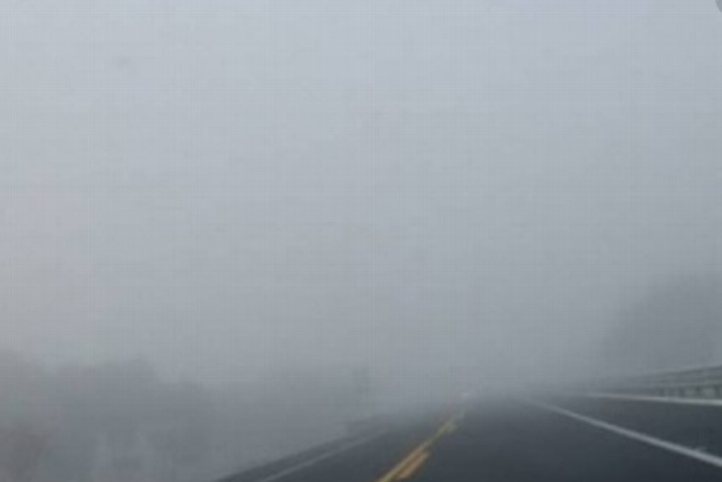 Imagen Reportan neblina en autopista Ciudad Mendoza- Acatzingo esta mañana