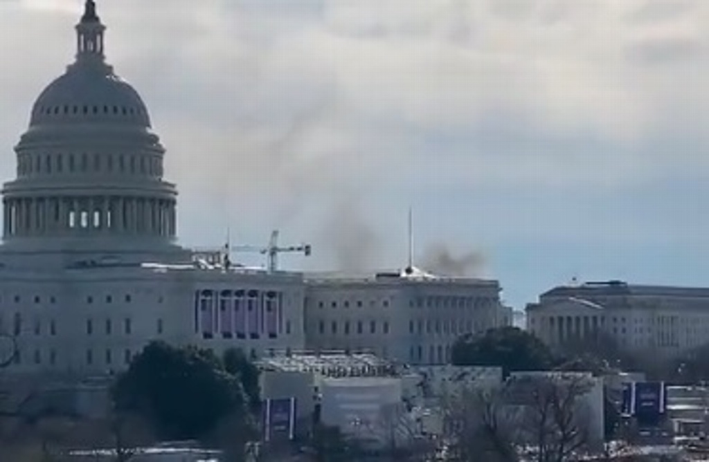 Imagen Incendio cerca del Capitolio alarma durante ensayo de ceremonia de Biden