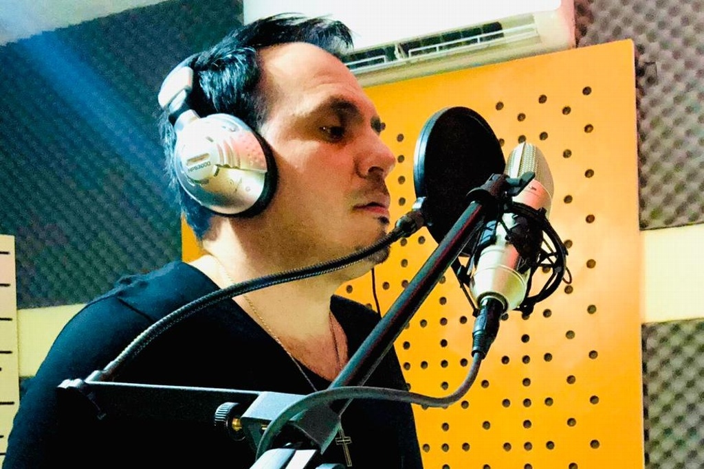 Imagen Jemanuel versiona éxito de OV7, 'Enloquéceme', en salsa pop