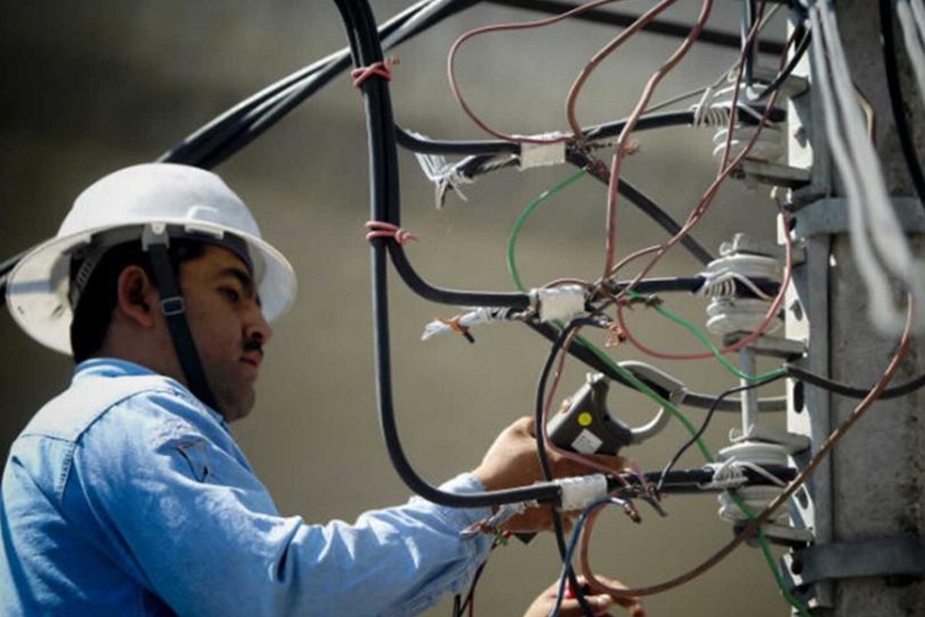 Imagen AMLO defiende iniciativa de reforma a la industria eléctrica