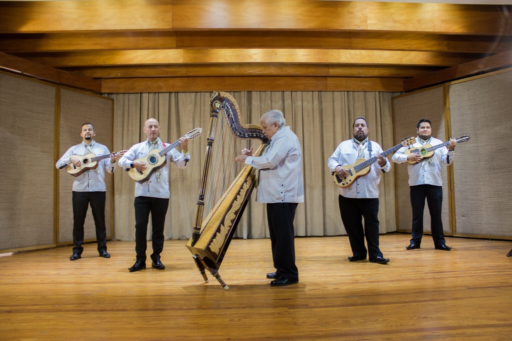 Imagen Tlen Huicani presenta su tradicional concierto romántico 