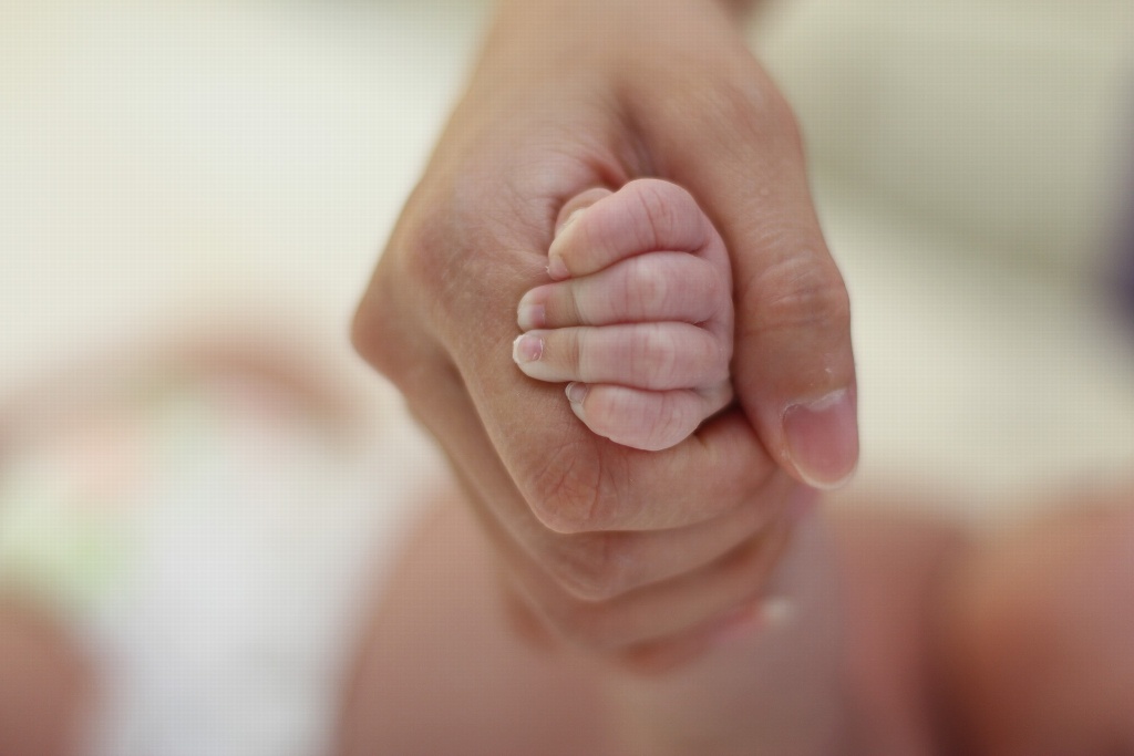 Imagen Nace bebé con anticuerpos del COVID-19; su madre recibió vacuna de Moderna