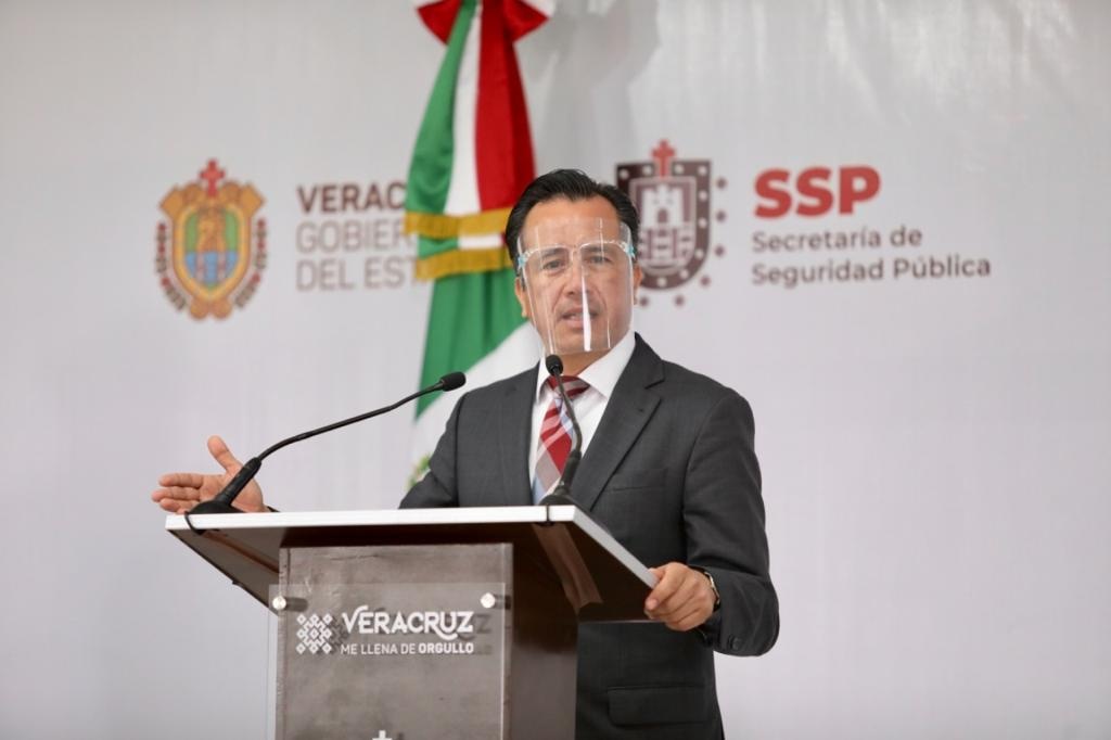 Imagen Hace falta ley que prohíba heredar cargos públicos a familiares: Gobernador de Veracruz