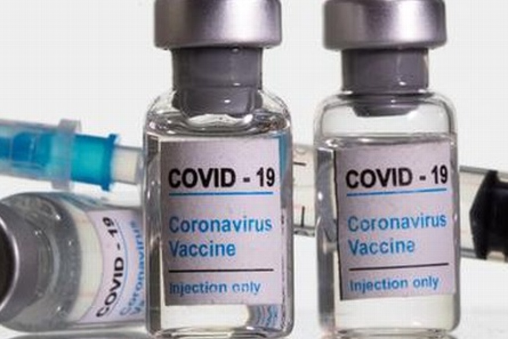 Imagen En EU, autorizan a vacunados contra COVID-19 reunirse sin cubrebocas