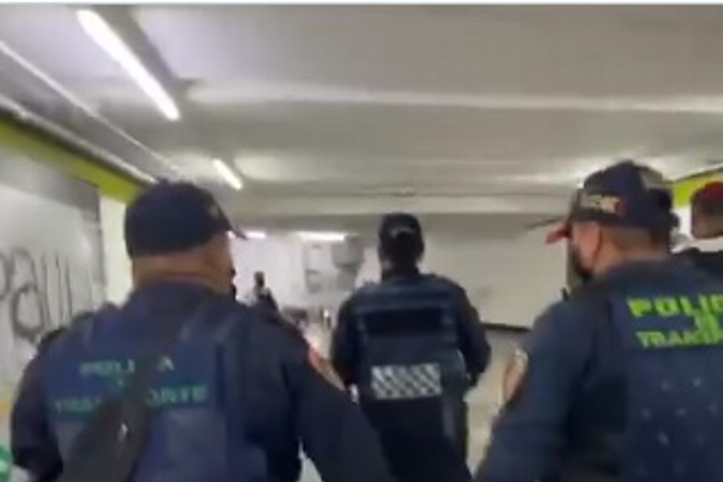 Imagen Se viraliza policía que finge ser agredida en CdMx (+Video) 