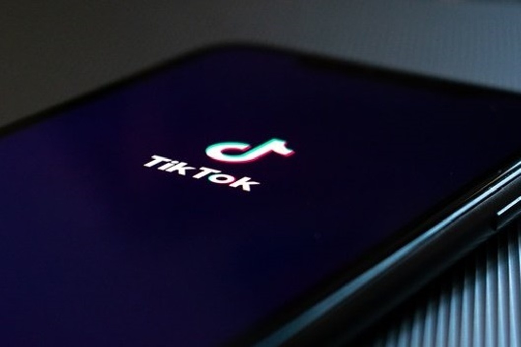 Imagen TikTok ya permite filtrar comentarios ofensivos