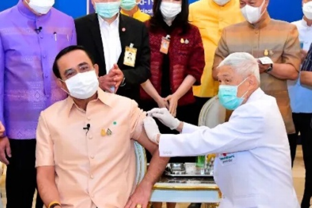 Imagen Inicia Tailandia vacunación contra COVID-19 con dosis de AstraZeneca