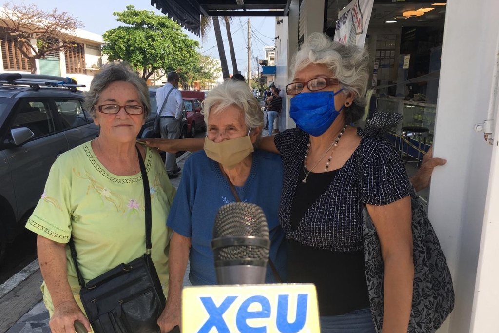 Imagen Son mejores amigas y hoy acudieron juntas a vacunarse, esta es su historia