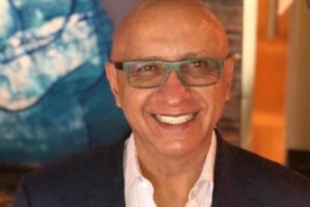 Imagen Alberto Ciurana, director de contenidos de TV Azteca, en terapia intensiva por COVID-19