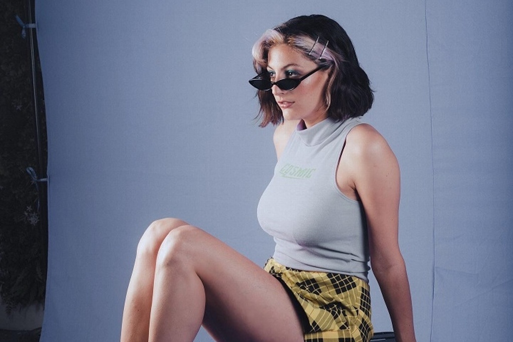 Imagen Gianna Sotera se arriesga y reversiona 'Besos Estelares' en cumbia (+video)