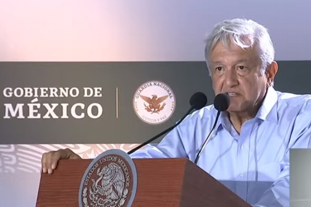 Imagen En mes y medio estarán vacunados los maestros de Veracruz para regresar a clases presenciales: AMLO