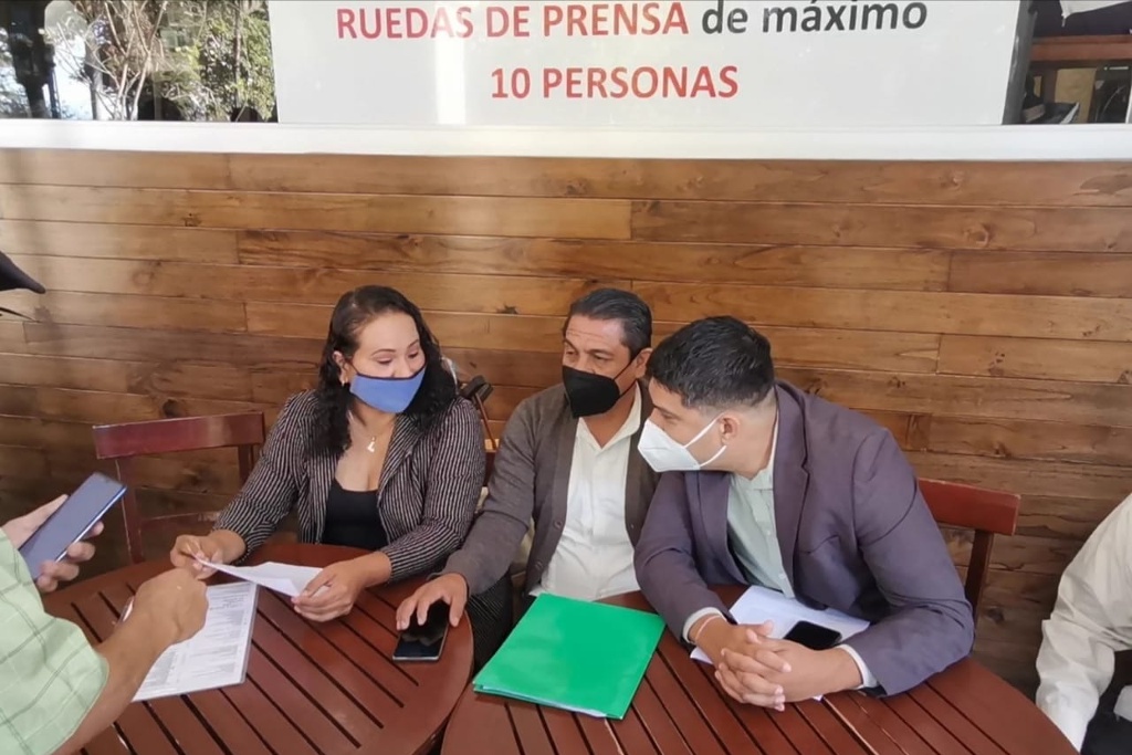 Imagen Maestros denuncian a la SEV por descuentos vía nomina; dejan nómina muy escueta, dicen