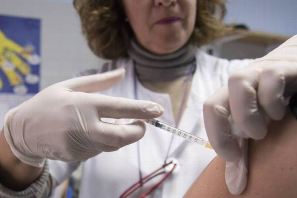 Imagen Informan qué pasará con adultos mayores que no se vacunaron cuando les tocaba