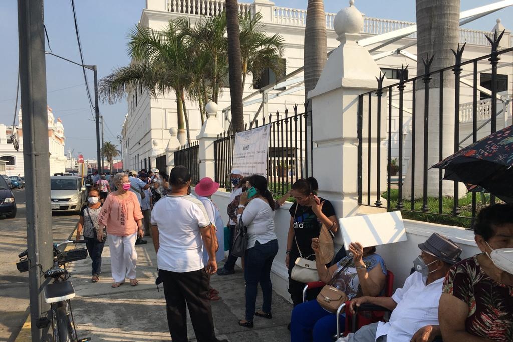 Imagen En orden la vacunación anticovid en módulo del Casino Naval