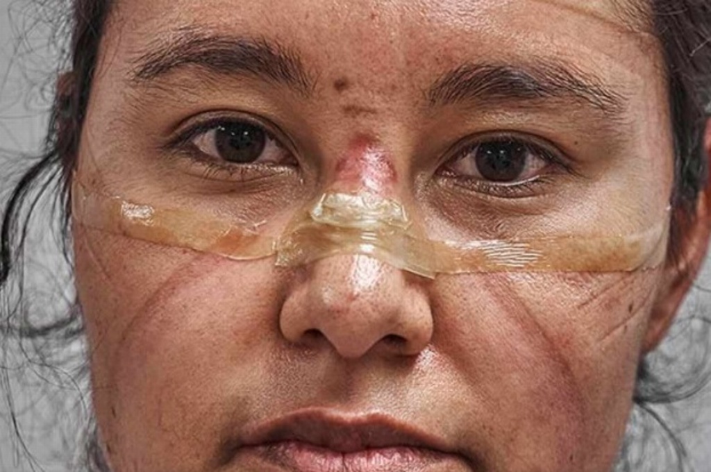 Imagen Premian a mexicano en el World Press Photo 2021 por rostro de doctora que combate al COVID-19