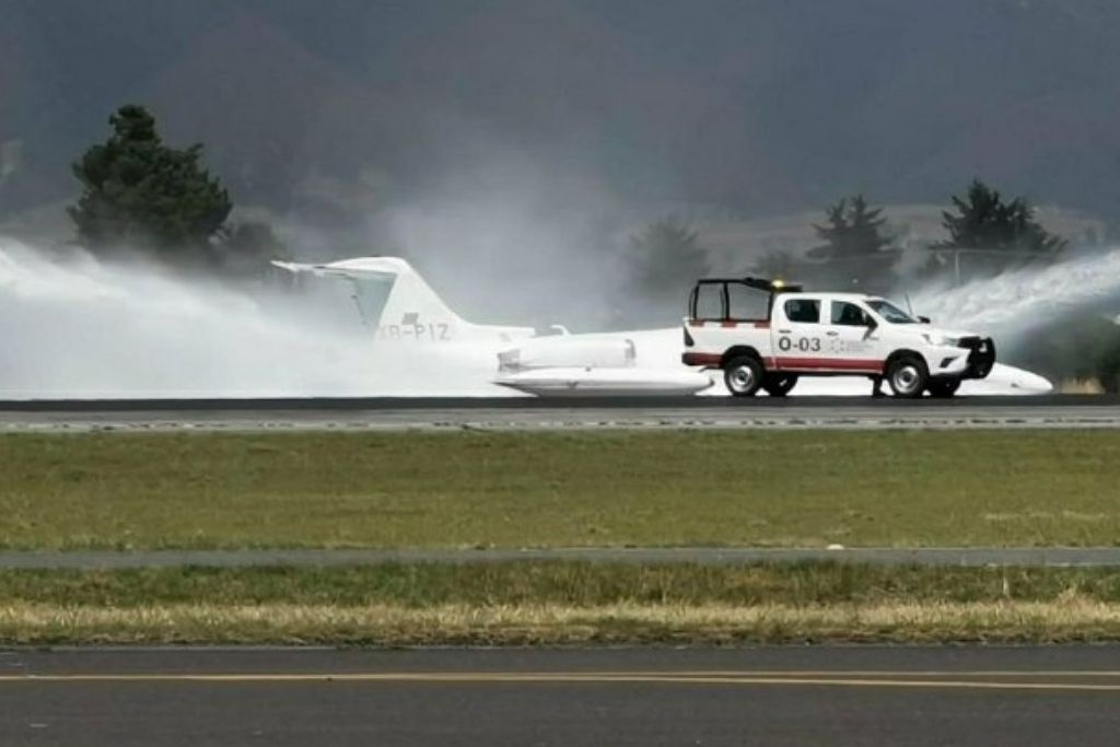 Imagen Cierran Aeropuerto Internacional de Toluca por aterrizaje de emergencia (+Video)