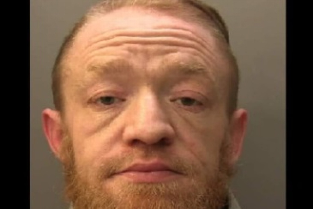 Imagen Detienen al ‘doble’ de Conor Mcgregor; se hacía pasar por el peleador para vender drogas