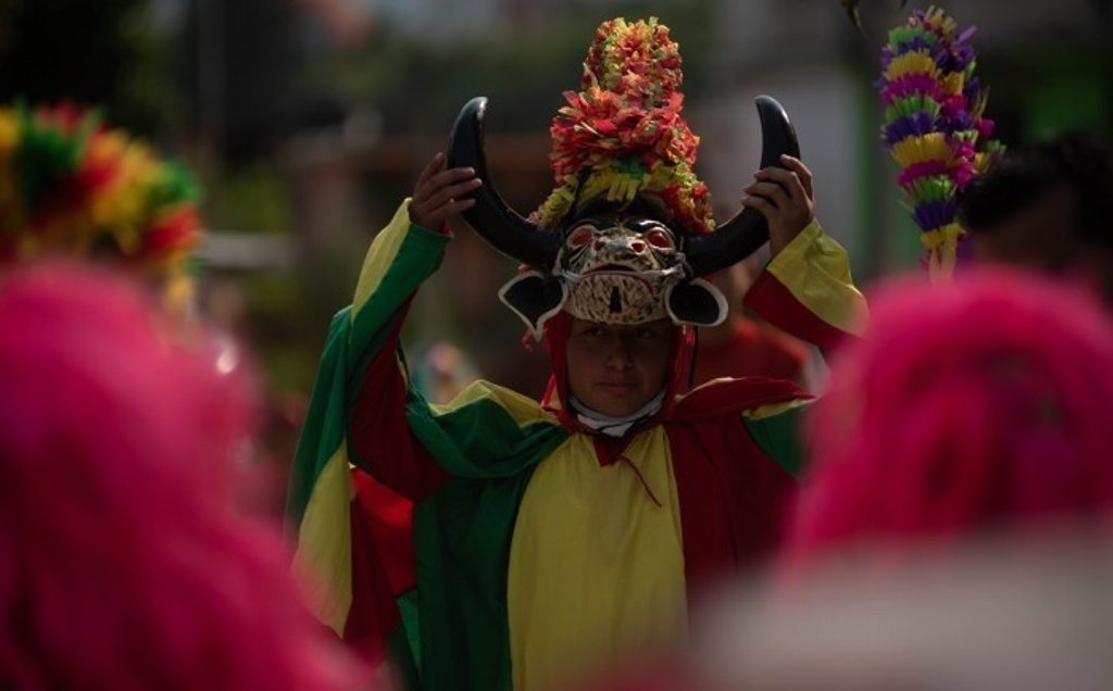 Imagen Con restricciones y en semáforo verde, Espinal celebra su carnaval