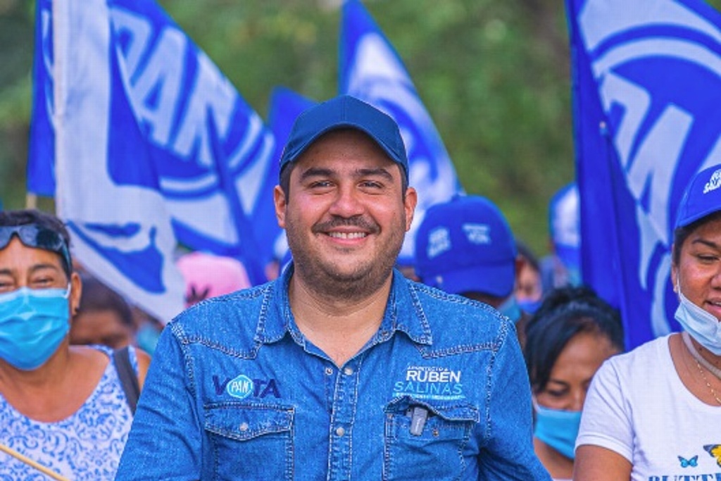 Imagen Por inseguridad, candidato del PAN a alcaldía de Playa Vicente deja campaña electoral