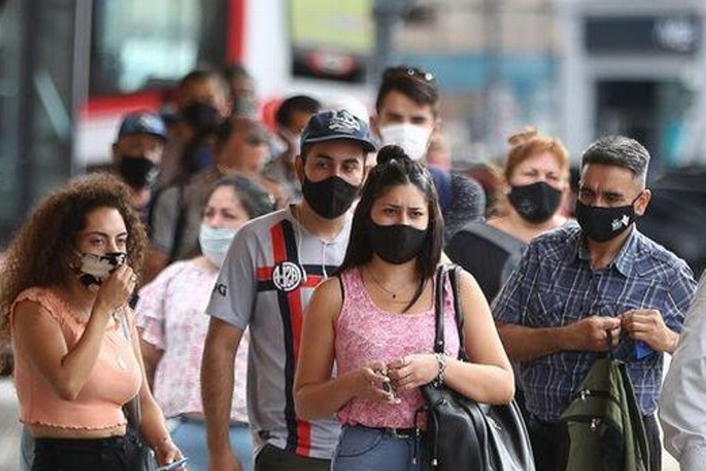 Imagen Argentina registra récord diario de contagios y muertes por COVID-19 en un solo día