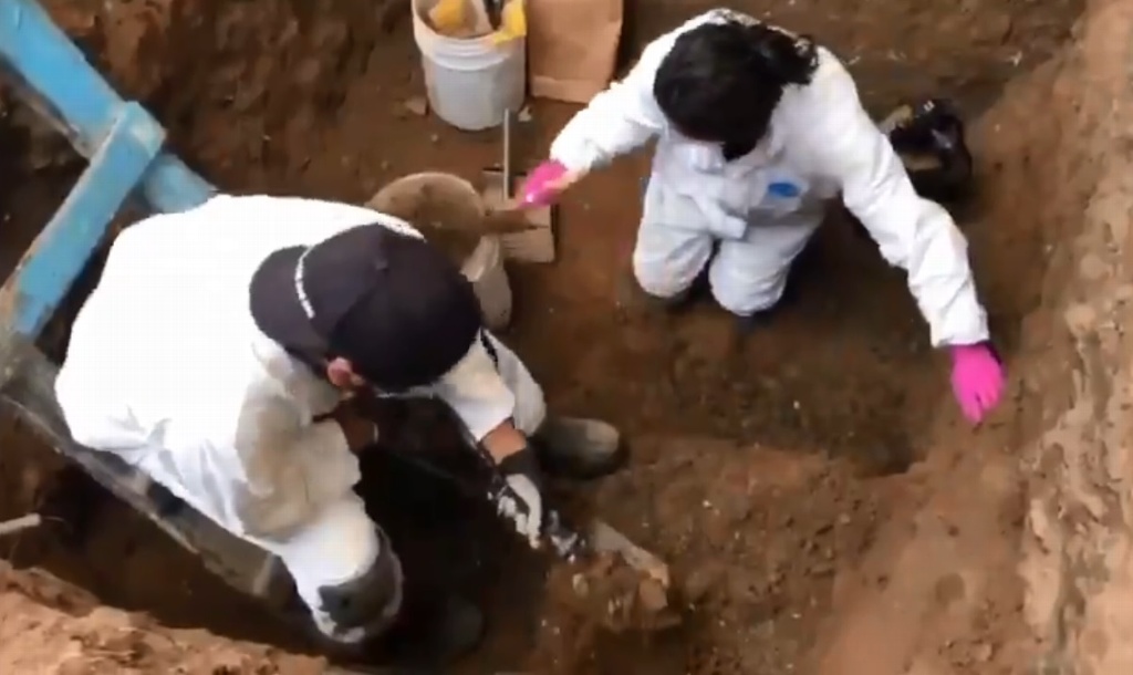 Imagen Encuentran restos óseos de al menos 17 personas en casa de presunto feminicida de Atizapán