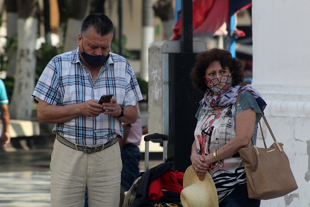 Imagen Explican restricciones en el municipio de Veracruz por el color rojo en semáforo estatal de COVID-19