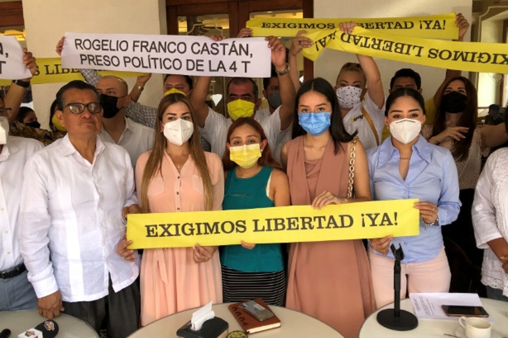 Imagen Hijas de exsecretario de Gobierno de Veracruz exigen la libertad de su papá; temen por su vida