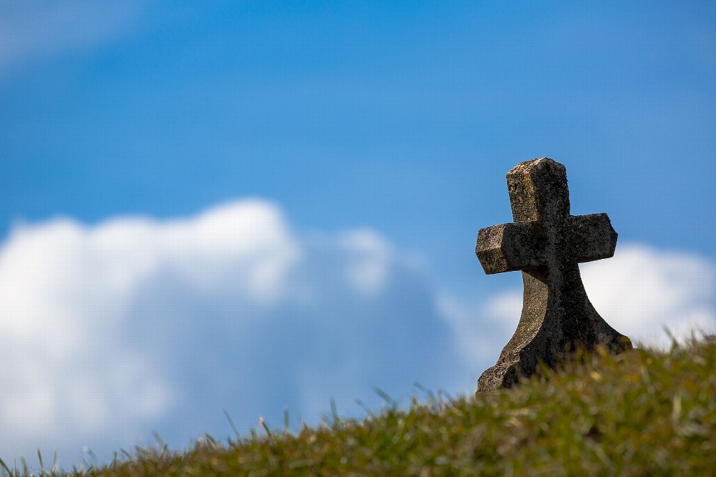 Imagen Hallan más de 700 tumbas de niños en un antiguo internado católico