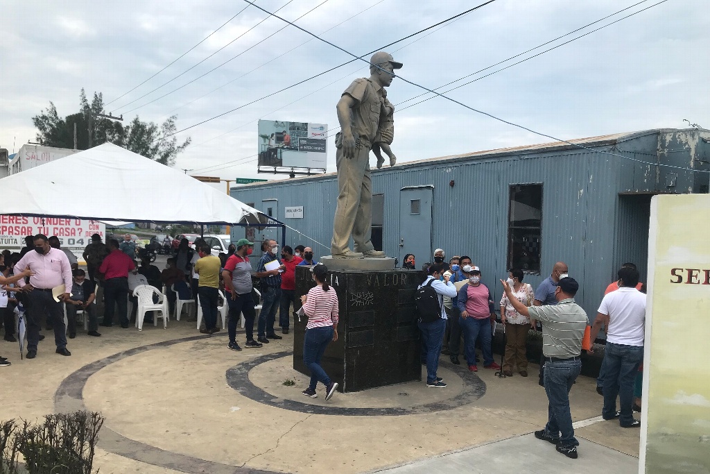 Imagen Módulo para placas en Playa Linda de Veracruz ya trabaja, pero siguen las quejas
