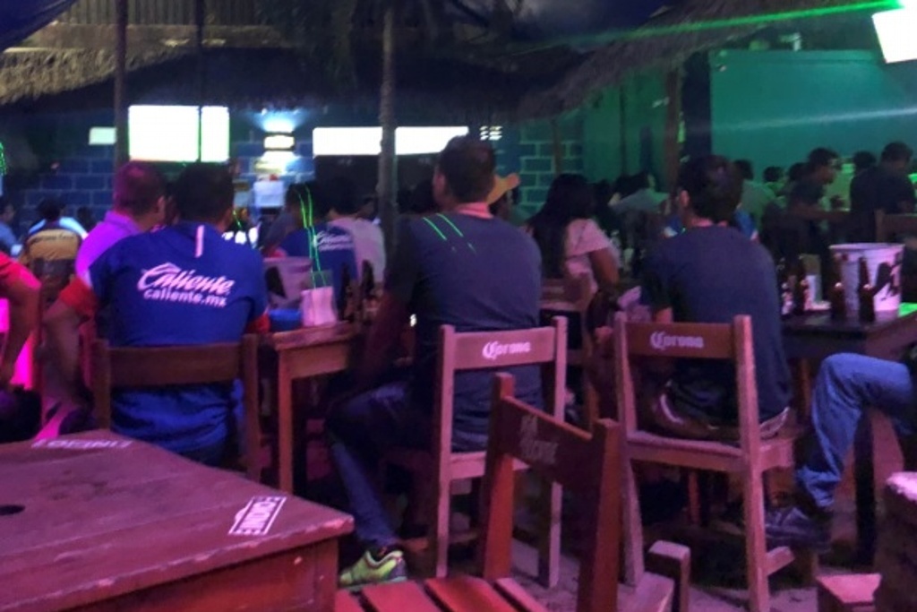 En 3 noches clausuran 11 bares y restaurantes en Xalapa xeu noticias