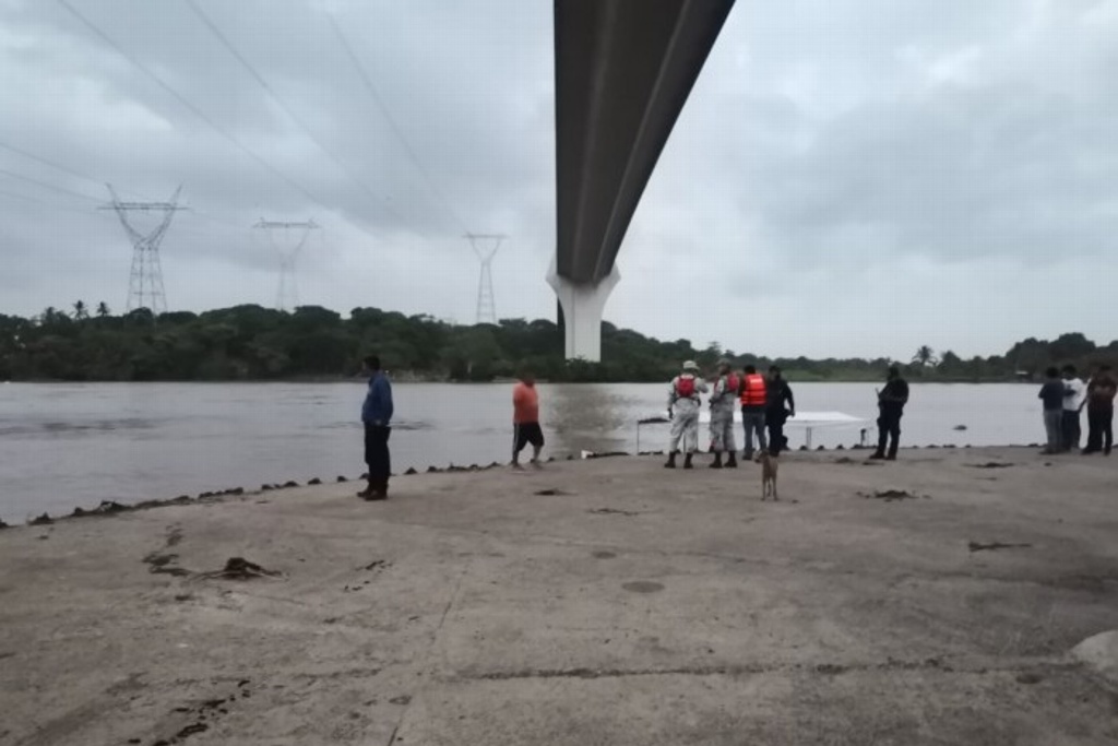 Imagen Se ahoga niño de 4 años en aguas del río Coatzacoalcos
