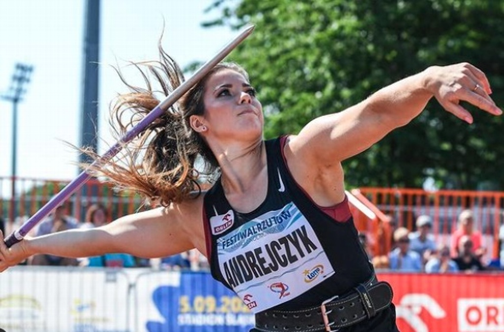 Imagen Atleta olímpica vende su medalla para salvarle la vida a un bebé
